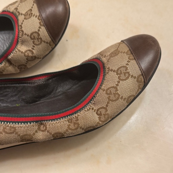 Gucci Women's Beige and Brown Loafers - Picture 8 of 9